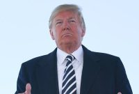 Pemerintahan Trump dituding gunakan kebijakan dagang sebagai senjata tekanan ekonomi terhadap negara berkembang. Facebook.com @Donald J. Trump)