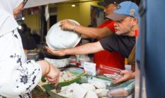 Ketupat: Warisan Kuliner yang Tak Pernah Absen dari Meja Makan Nusantara