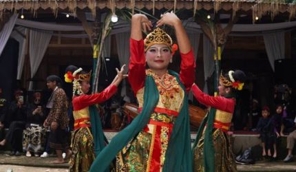 Baayun Mulud: Tradisi Membuai Doa dan Harapan di Tanah Banjar