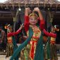 Anak-anak dengan pakaian adat Banjar diayunkan dalam tradisi Baayun Mulud, ritual kuno yang penuh makna di Kalimantan Selatan. Acara ini merupakan wujud penghormatan terhadap Nabi Muhammad SAW sekaligus penanaman nilai budaya kepada generasi muda.