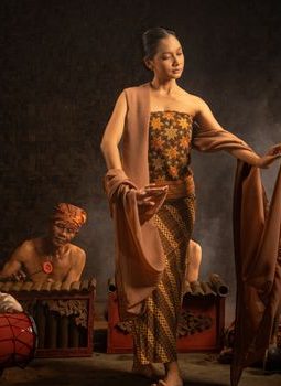 Pesona Raden: Menguak Makna Kisah Klasik dalam Hidup Modern