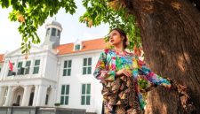 Patung Sultan Suriansyah, raja pertama Kesultanan Banjar, berdiri megah sebagai simbol awal mula kejayaan sebuah peradaban Islam di bumi Kalimantan. Potret ini menunjukkan betapa pentingnya sosok beliau dalam sejarah dan budaya Banjar.