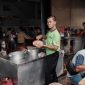 Semangkuk soto Banjar hangat dengan irisan ayam, perkedel, dan lontong, siap memanjakan lidah. Hidangan khas Kalimantan Selatan ini kaya rempah dan menjadi representasi kehangatan kuliner Nusantara yang patut dicoba.